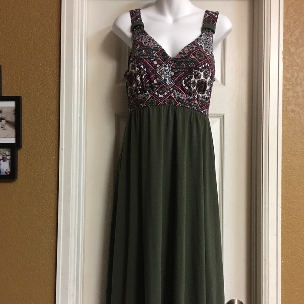 Sleeveless Dress